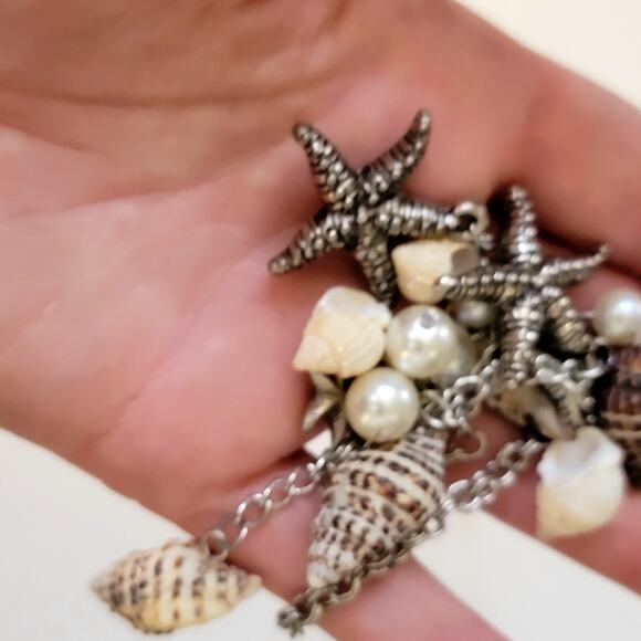 Seashell Starfish Necklace with Pearls Silver Tone Chain Nautical Beach Jewelry - Picture 7 of 10